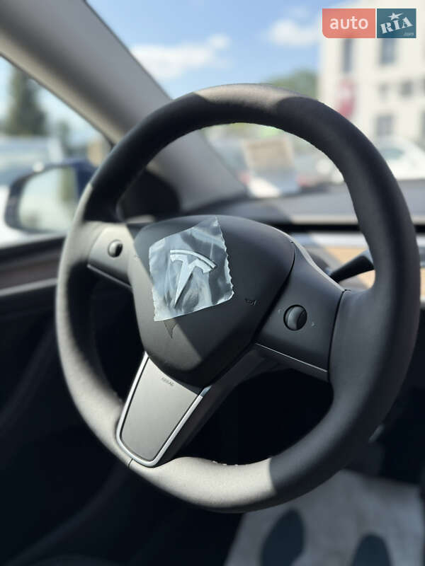 Внедорожник / Кроссовер Tesla Model Y 2024 в Виннице