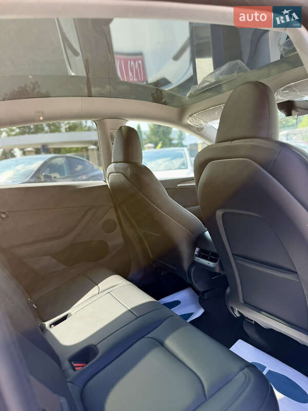 Внедорожник / Кроссовер Tesla Model Y 2024 в Виннице