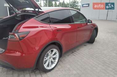 Внедорожник / Кроссовер Tesla Model Y 2024 в 