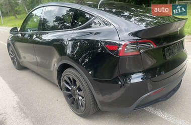 Внедорожник / Кроссовер Tesla Model Y 2023 в 