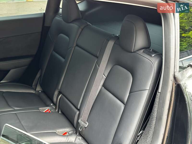 Внедорожник / Кроссовер Tesla Model Y 2024 в Киеве фото 15 Внедорожник / Кроссовер Tesla Model Y 2024 в Киеве