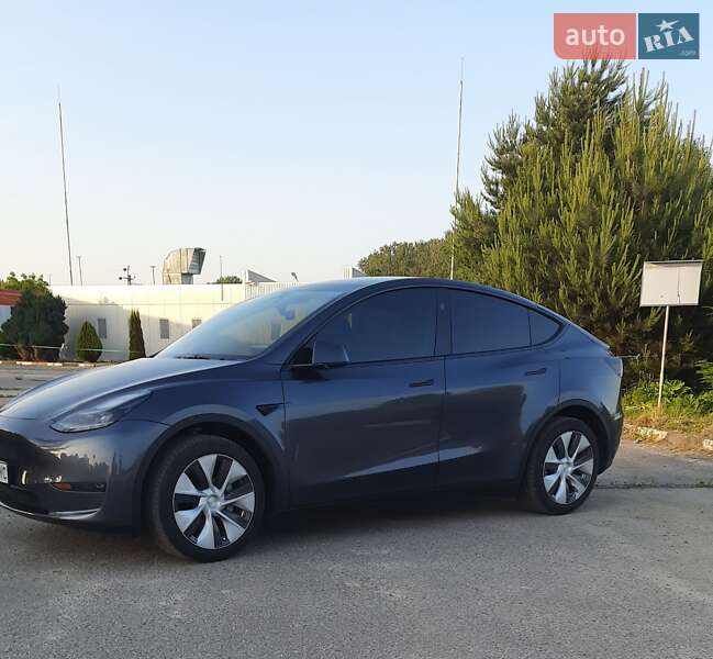 Внедорожник / Кроссовер Tesla Model Y 2023 в Львове