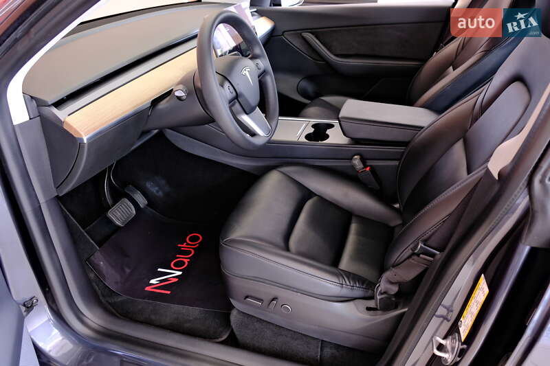 Внедорожник / Кроссовер Tesla Model Y 2021 в Одессе