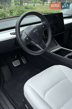 Внедорожник / Кроссовер Tesla Model Y 2023 в 