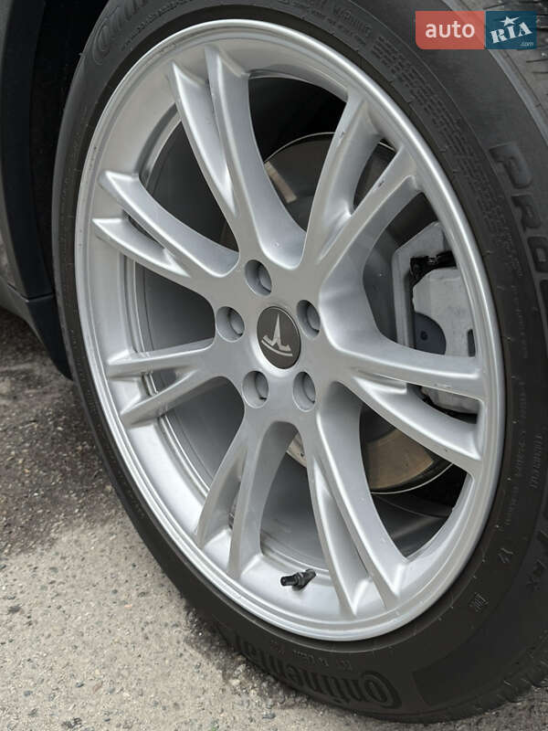 Внедорожник / Кроссовер Tesla Model Y 2023 в Харькове фото 21 Внедорожник / Кроссовер Tesla Model Y 2023 в Харькове