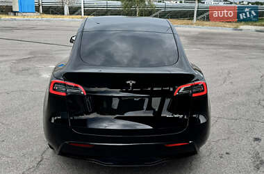 Позашляховик / Кросовер Tesla Model Y 2023 в 