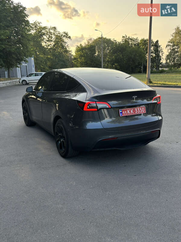 Внедорожник / Кроссовер Tesla Model Y 2021 в Днепре
