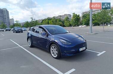 Позашляховик / Кросовер Tesla Model Y 2023 в 