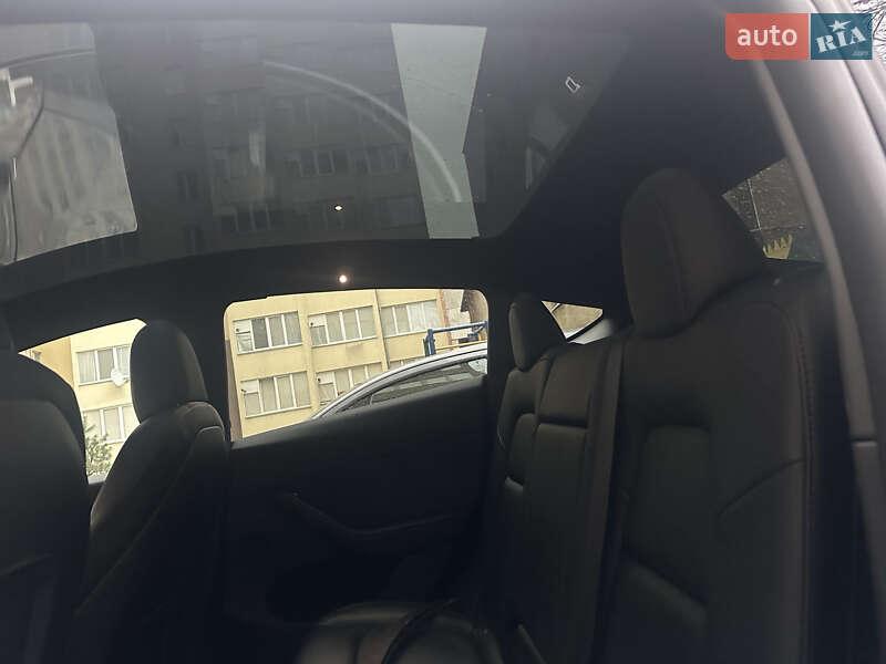 Внедорожник / Кроссовер Tesla Model Y 2022 в Ивано-Франковске