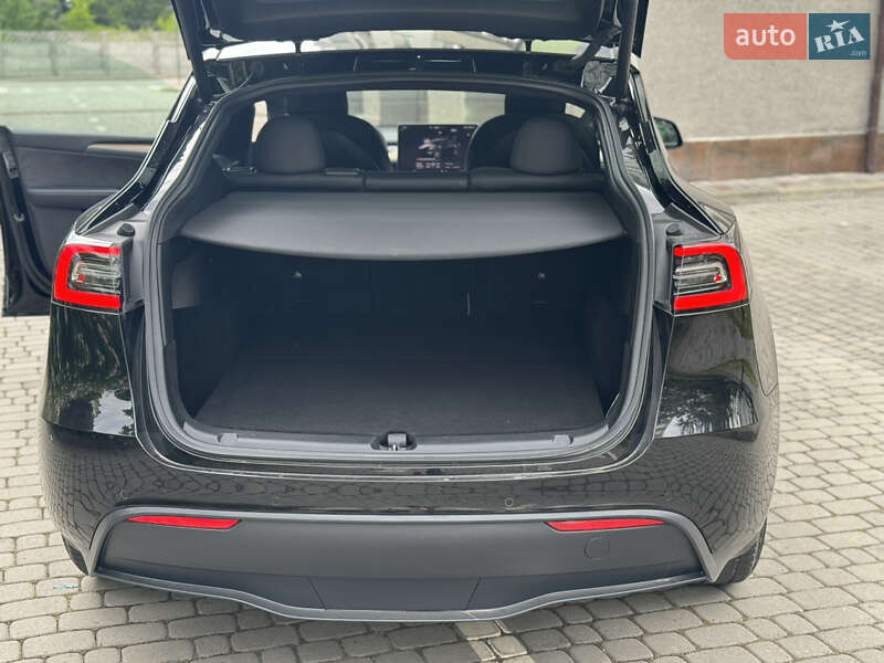 Внедорожник / Кроссовер Tesla Model Y 2022 в Ивано-Франковске
