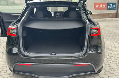 Внедорожник / Кроссовер Tesla Model Y 2022 в 