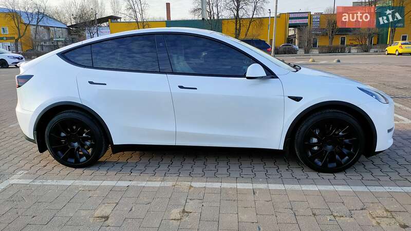 Внедорожник / Кроссовер Tesla Model Y 2023 в Житомире