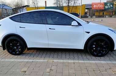 Внедорожник / Кроссовер Tesla Model Y 2023 в 
