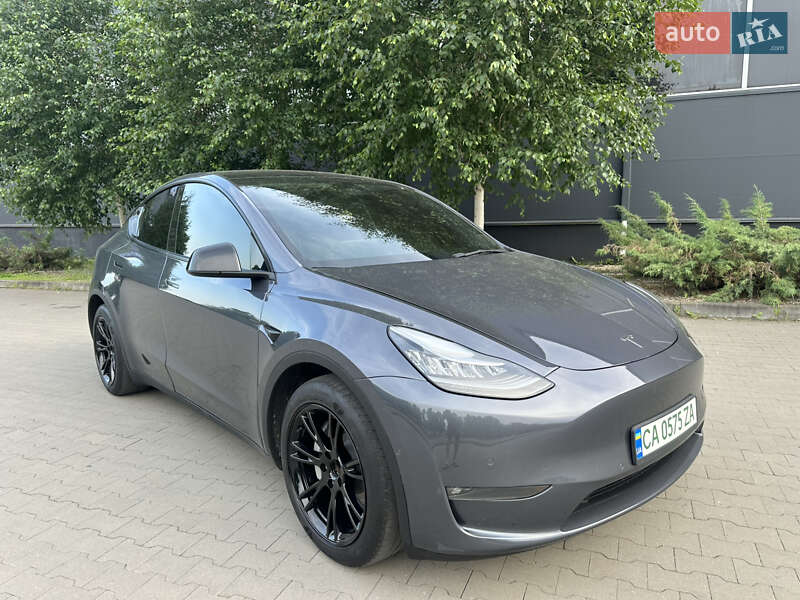 Tesla Model Y 2021