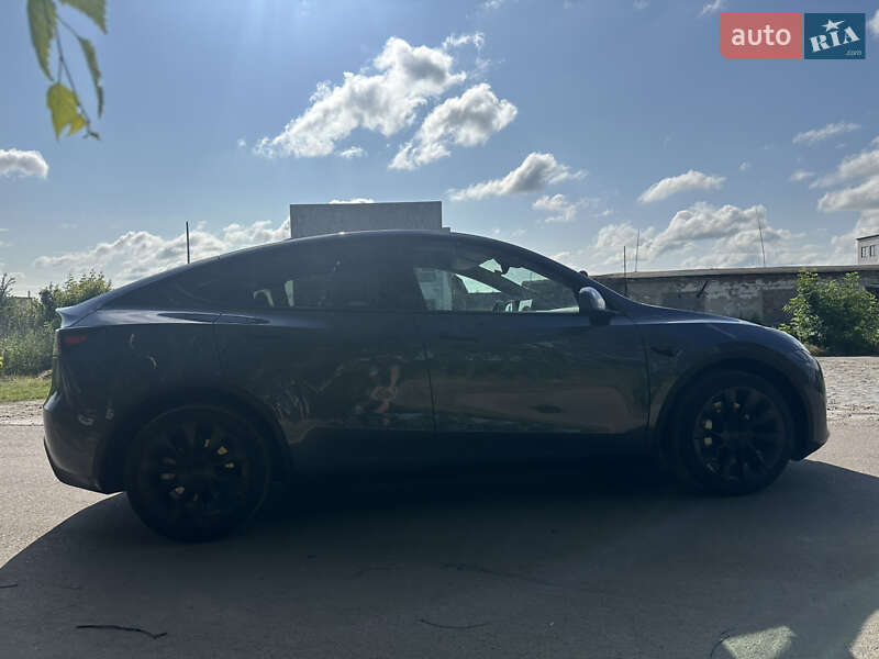 Внедорожник / Кроссовер Tesla Model Y 2023 в Ровно