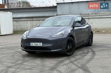 Позашляховик / Кросовер Tesla Model Y 2023 в Києві