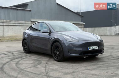 Позашляховик / Кросовер Tesla Model Y 2023 в 