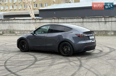 Позашляховик / Кросовер Tesla Model Y 2023 в 