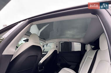 Внедорожник / Кроссовер Tesla Model Y 2024 в 