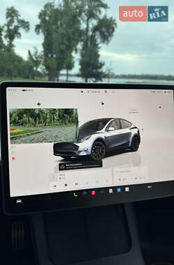 Внедорожник / Кроссовер Tesla Model Y 2024 в 