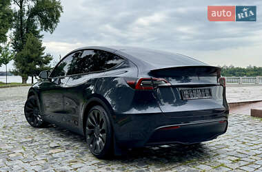 Внедорожник / Кроссовер Tesla Model Y 2024 в 