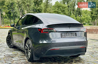 Внедорожник / Кроссовер Tesla Model Y 2024 в 