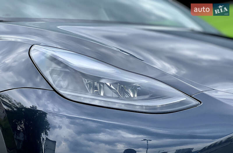 Внедорожник / Кроссовер Tesla Model Y 2024 в Киеве