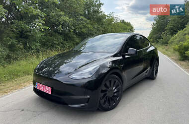 Внедорожник / Кроссовер Tesla Model Y 2021 в 