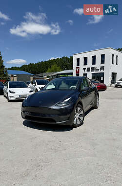 Внедорожник / Кроссовер Tesla Model Y 2024 в 