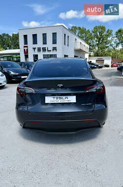 Внедорожник / Кроссовер Tesla Model Y 2024 в 