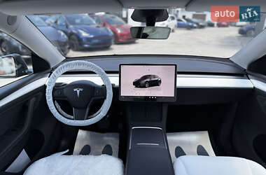 Внедорожник / Кроссовер Tesla Model Y 2024 в 