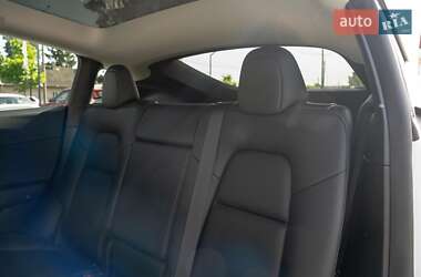 Позашляховик / Кросовер Tesla Model Y 2022 в 