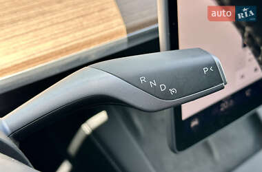 Внедорожник / Кроссовер Tesla Model Y 2023 в 