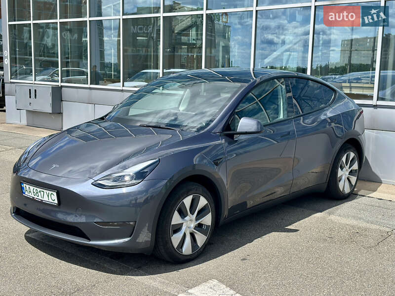 Внедорожник / Кроссовер Tesla Model Y 2023 в Киеве