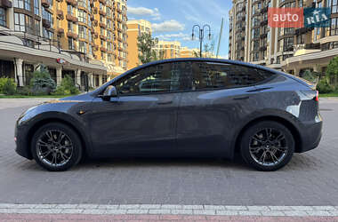 Внедорожник / Кроссовер Tesla Model Y 2021 в 