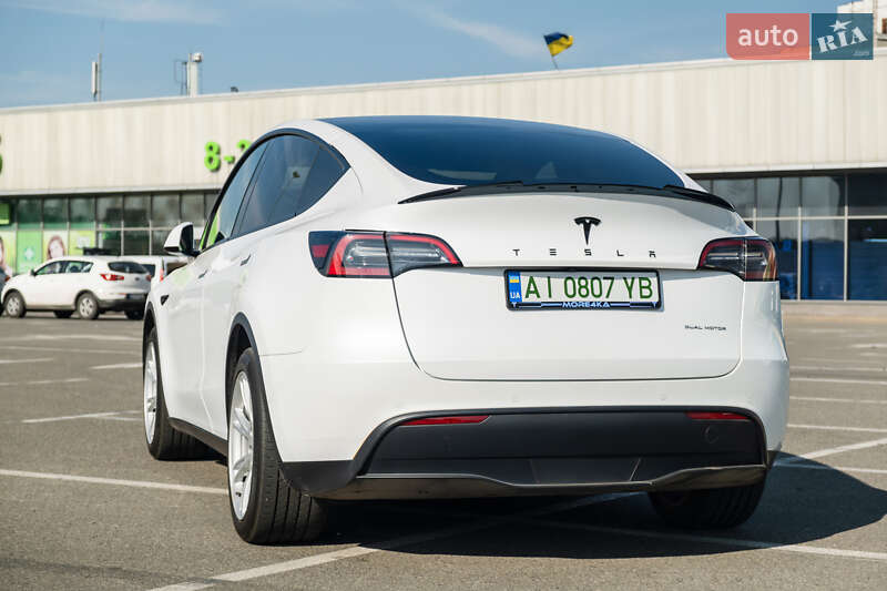 Внедорожник / Кроссовер Tesla Model Y 2021 в Киеве