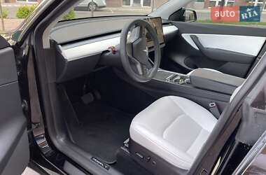 Внедорожник / Кроссовер Tesla Model Y 2022 в 