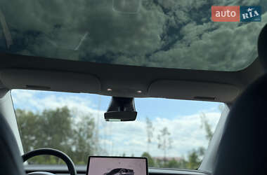Внедорожник / Кроссовер Tesla Model Y 2023 в 