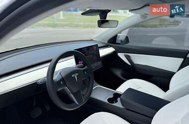 Внедорожник / Кроссовер Tesla Model Y 2021 в 