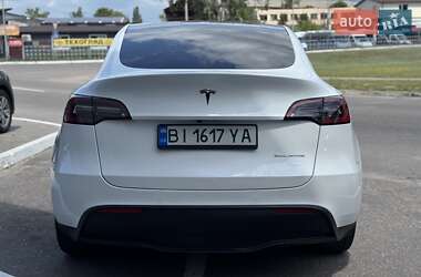 Внедорожник / Кроссовер Tesla Model Y 2021 в 