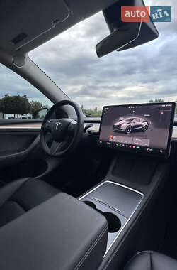 Внедорожник / Кроссовер Tesla Model Y 2022 в 