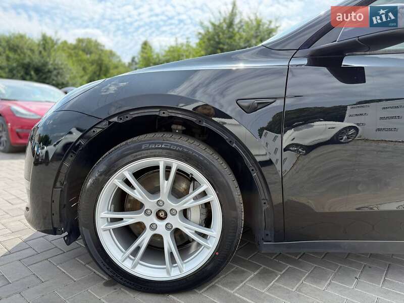 Внедорожник / Кроссовер Tesla Model Y 2021 в Луцке