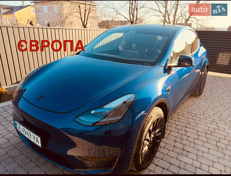 Tesla Model Y 2023