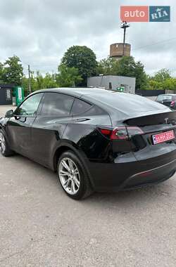 Внедорожник / Кроссовер Tesla Model Y 2023 в 