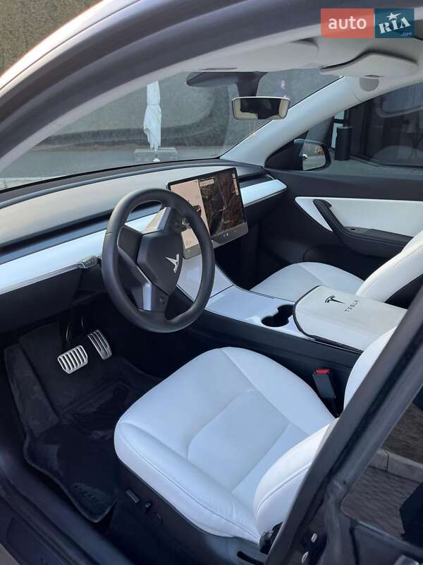 Внедорожник / Кроссовер Tesla Model Y 2020 в Львове