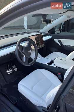 Внедорожник / Кроссовер Tesla Model Y 2020 в 
