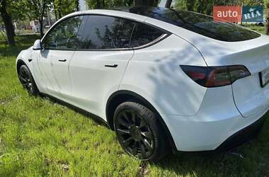 Внедорожник / Кроссовер Tesla Model Y 2023 в 