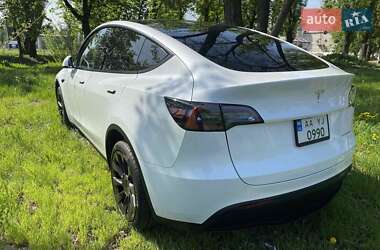 Внедорожник / Кроссовер Tesla Model Y 2023 в 