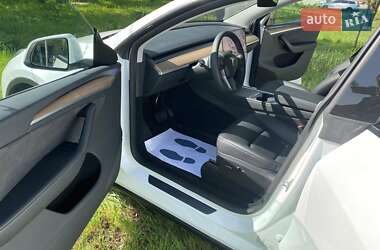 Внедорожник / Кроссовер Tesla Model Y 2023 в 