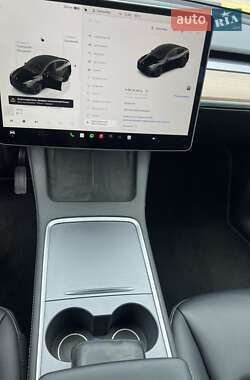 Внедорожник / Кроссовер Tesla Model Y 2023 в 